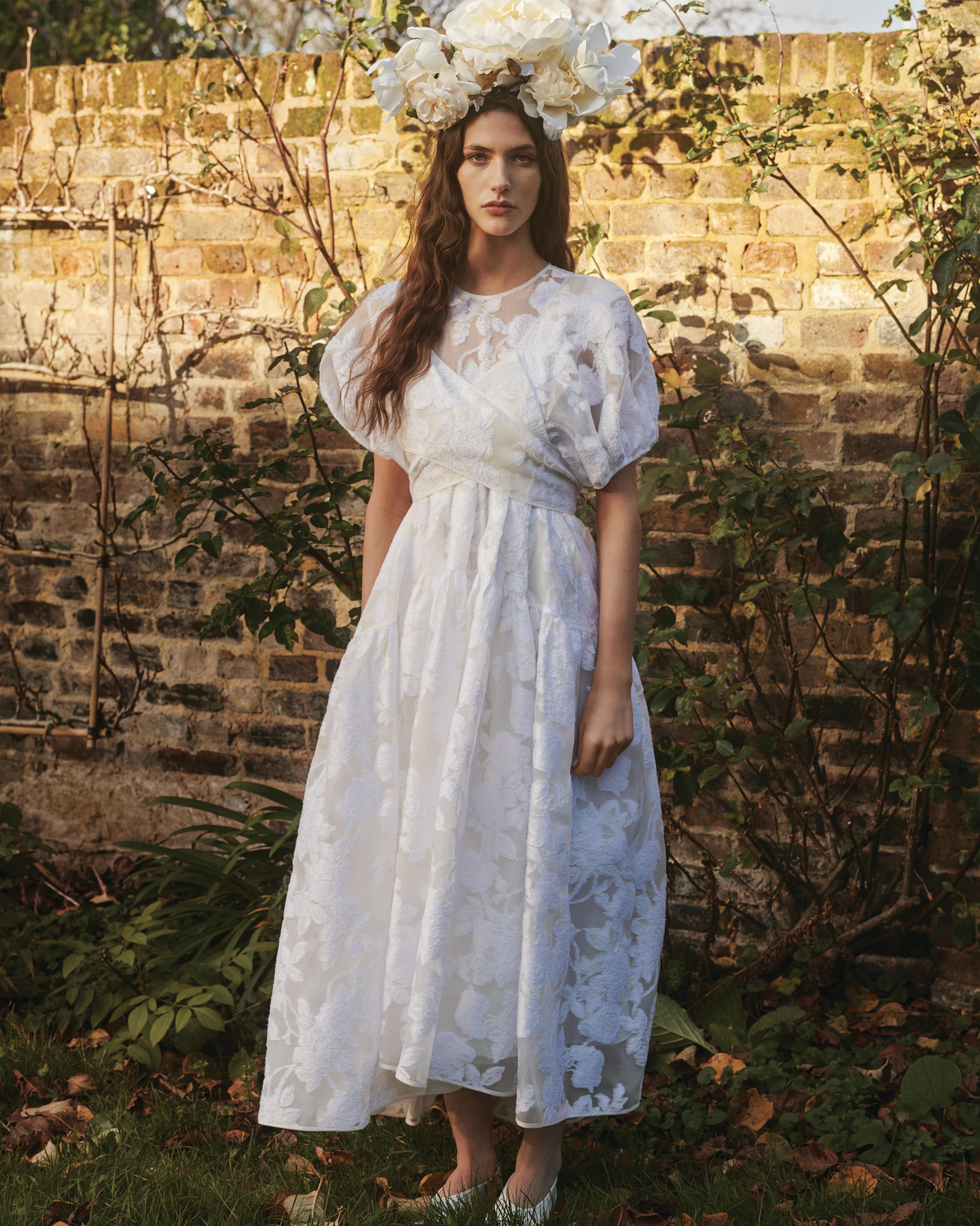 Stella mccartney long hot sale sleeve wedding dress